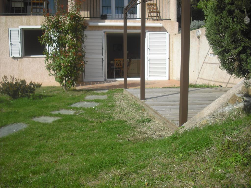 Agreable Location Au Coeur Du Vignoble Dominici Therese Apartment Patrimonio Ruang foto